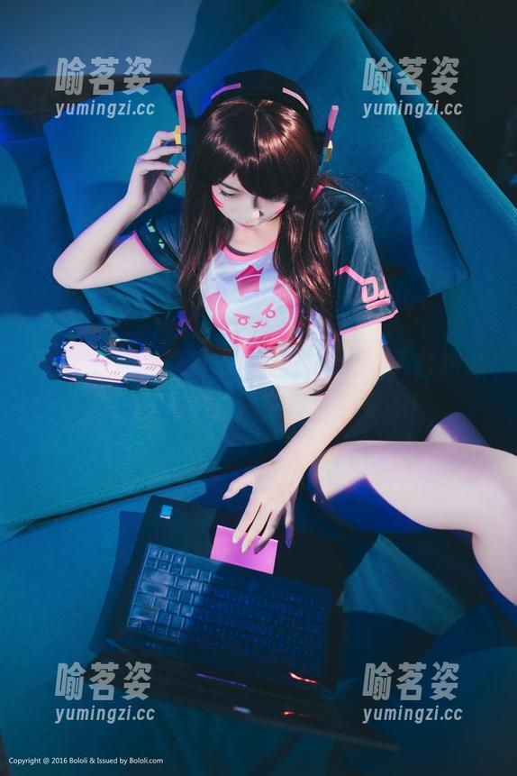 波萝社-柳侑绮Sevenbaby 波萝社 - 柳侑绮Sevenbaby的天台精选:让阳光妒忌我多好看的姿态!