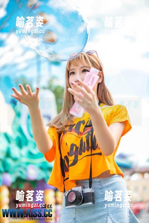 爱丝-瑶瑶 爱丝 - 这组套图里的瑶瑶连衣裙,要不要给点料?