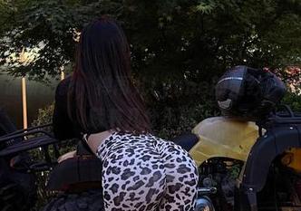 微密圈 – 最新摄影，禅雨儿Lynne的婚纱，纸醉金迷中藏着几分不羁。