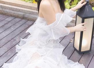 秀人网 – 制服写真全新视角：卓芷伊EricA带来的下载狂潮
