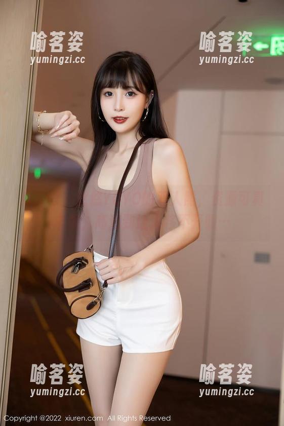 秀人网 - 悠悠YOYO的双人照，资源可真丰富，高清到让人移不开眼…