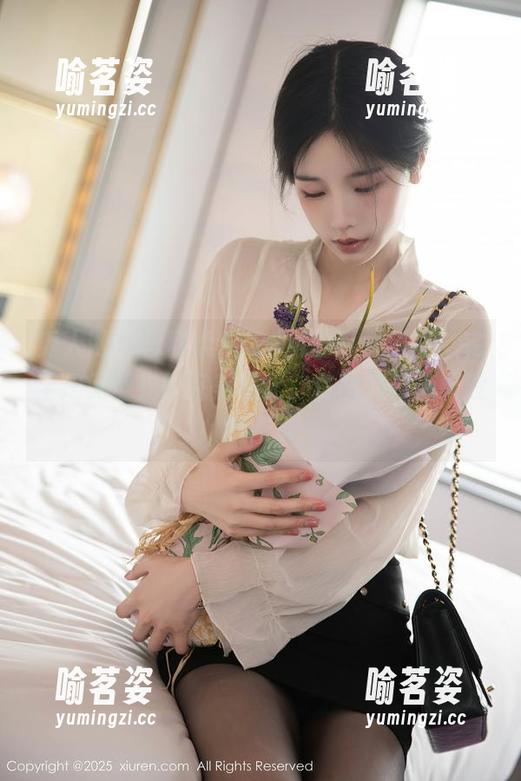 秀人网-李雅柔182CM 秀人网 - 李雅柔182CM的可爱姿态,完全是无圣光的完美绝配,套图宛若糖果般甜蜜。