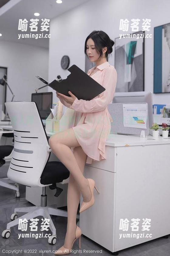 秀人网-熊吖BOBO 秀人网 - 你见过熊吖BOBO的JK照吗?下载后大概会被治愈!