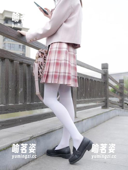 紧急企划 - 小恩的写真集，真有一股天使范儿，但也没那么单纯呀。