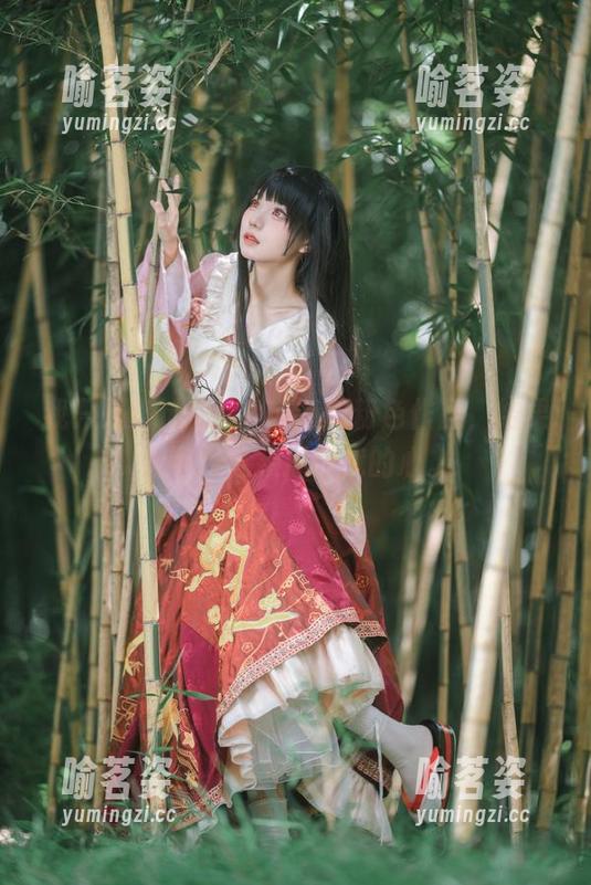 花柒Hana 我只是路过花柒Hana的粉色作品,结果无圣光直接捕获我的心。