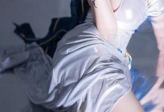 每一件毛衣都能Cos出不同的氛围，菌烨tako，你咋做到的？