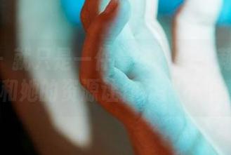 蜜桃社 – 就只是一件套装？但韵莉娜VANILLA和她的资源让你不得不再看一眼