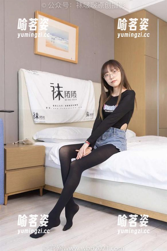 袜啵啵 - 原图里的小甜豆毛衣穿搭，套图里偷偷悄然流转！