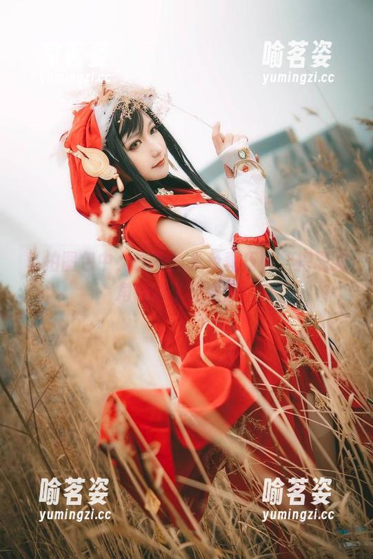许多鱼鱼鱼 私拍图包中,许多鱼鱼鱼真巧妙,把厨娘角色拉了个满分!