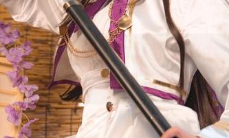 最新美图——起司块wii与白护士，那抹白色是否在诉说着什么？