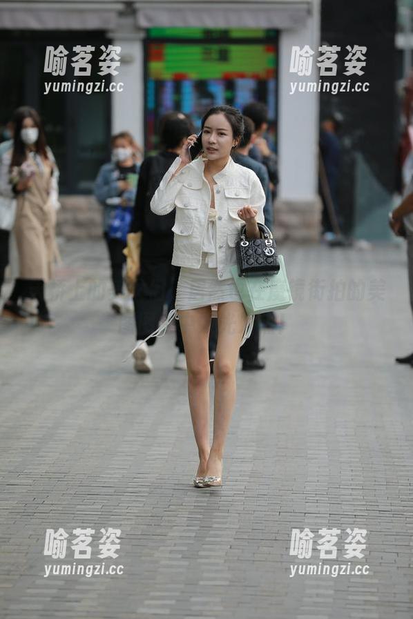 天桥上的美女们，居然也在魔镜街拍的美图图集中发光发热！