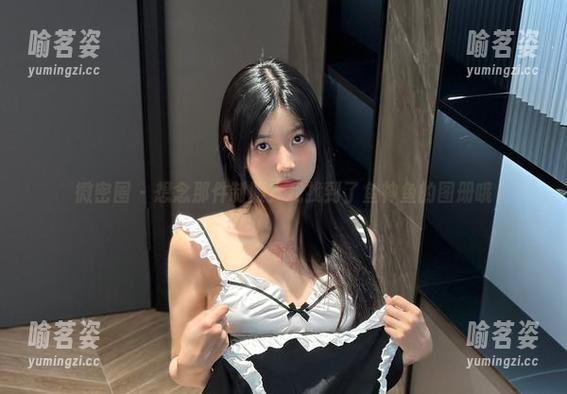 鱼神鱼 微密圈 - 想念那件制服?我找到了鱼神鱼的图册哦